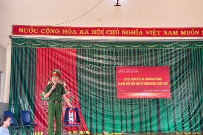 Trường TH Lê Quý Đôn tuyên truyền về An toàn giao thông và phổ biến kiến thức về phòng cháy, chữa cháy Trường TH Lê Quý Đôn tuyên truyền về An toàn giao thông và phổ biến kiến thức về phòng cháy, chữa cháy