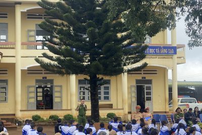 Tuyên truyền an toàn giao thông và phòng chống cháy nổ
